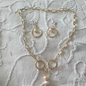 Elegant Gold and Water Pearl Jewelry Set